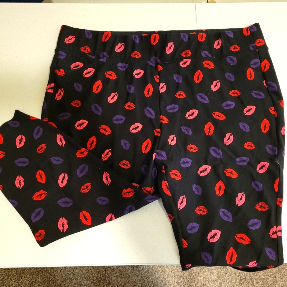 Torrid Pixie Ponte Pants with POCKETS